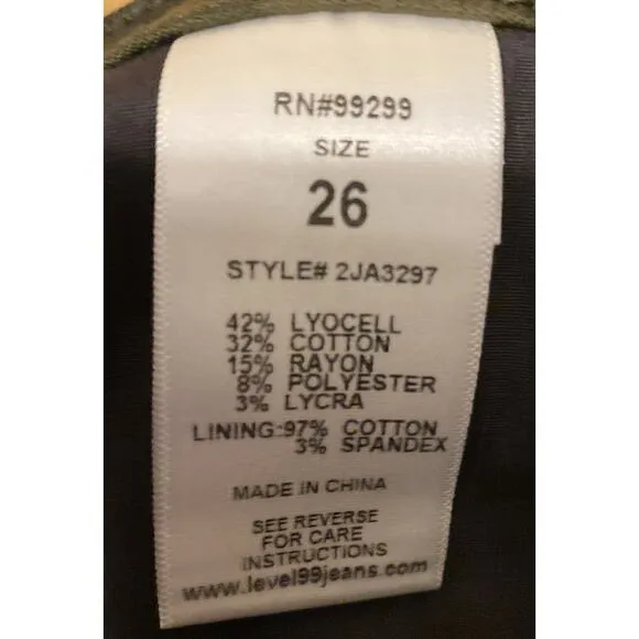 NWT Women's Level 99 Darsey Camo Skirt Size 26 - Original MSRP $99