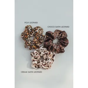 Oversized leopard scrunchie