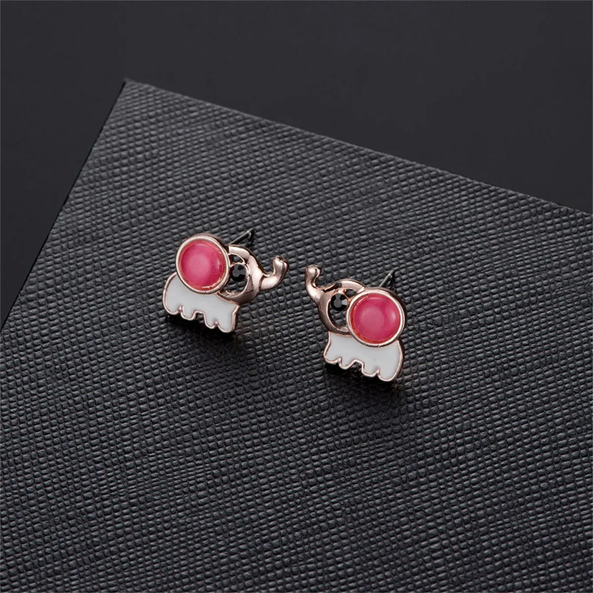 Pink Rose Quartz & Cubic Zirconia Elephant Pendant Necklace Set