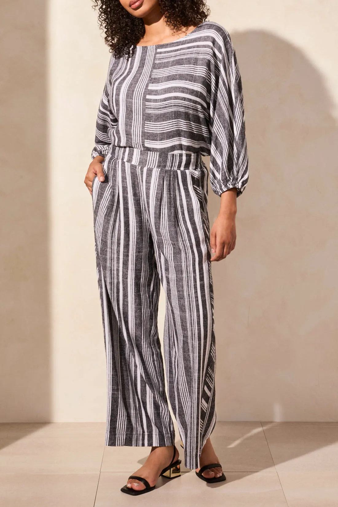 Pull On Flowy Wide Leg Pant - Black