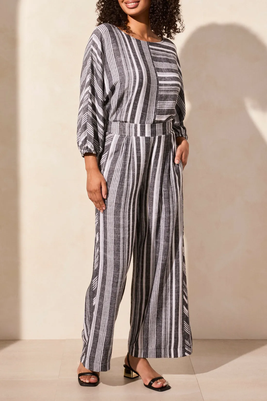 Pull On Flowy Wide Leg Pant - Black
