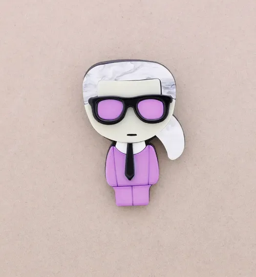 Resin Karl Brooch-Mullberry