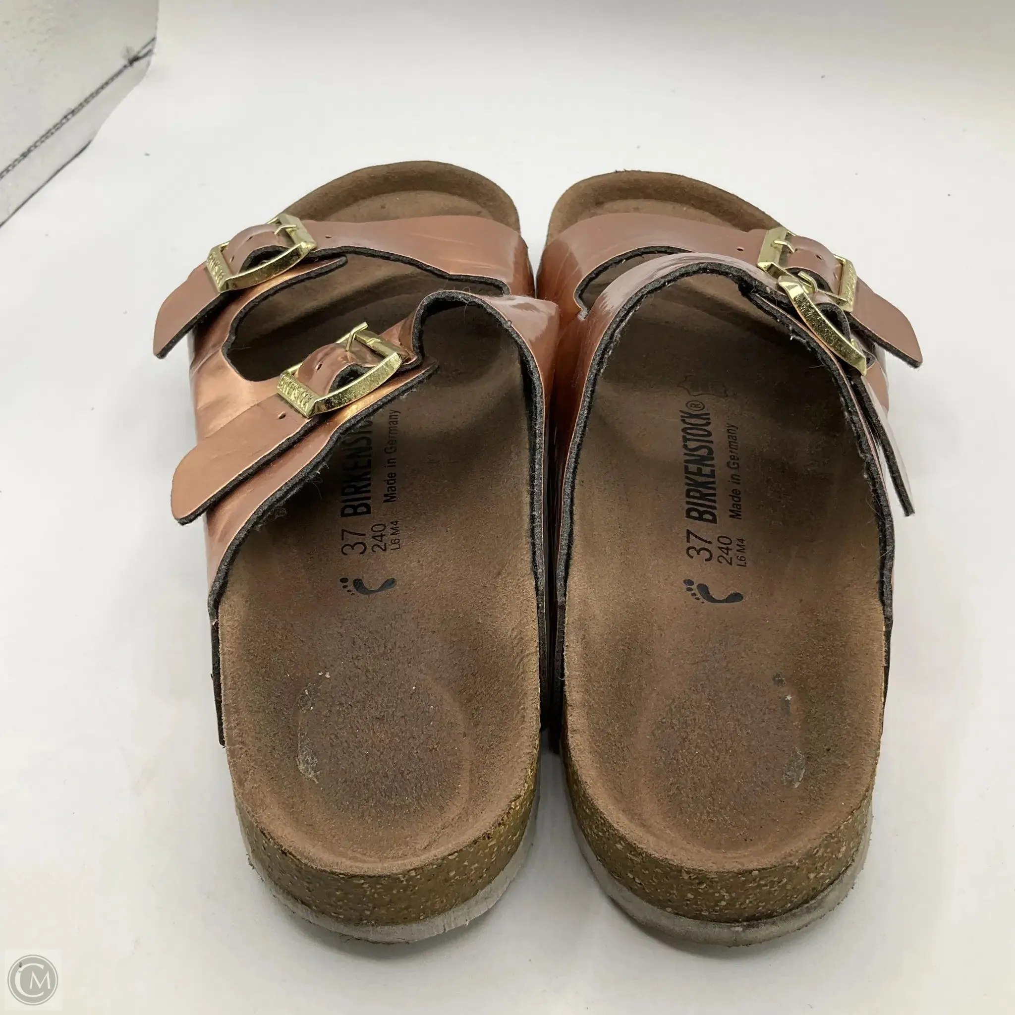 Sandals Flats By Birkenstock In Rose Gold, Size: 6