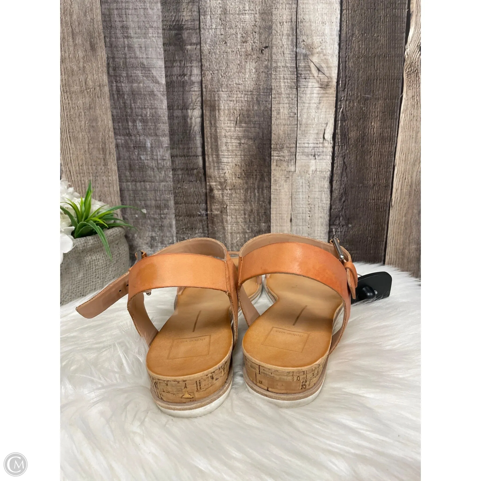 Sandals Flats By Dolce Vita In Tan, Size: 11