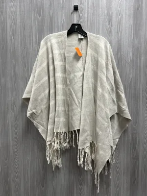 Shawl By Cabi  Size: Osfm
