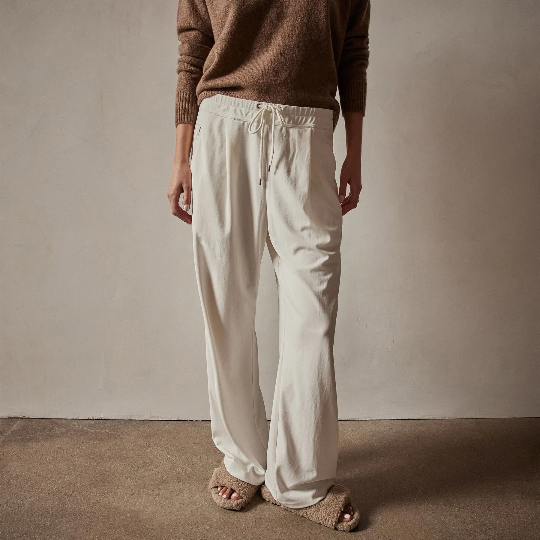 Single Pleat Knit Dress Pant - Ivory