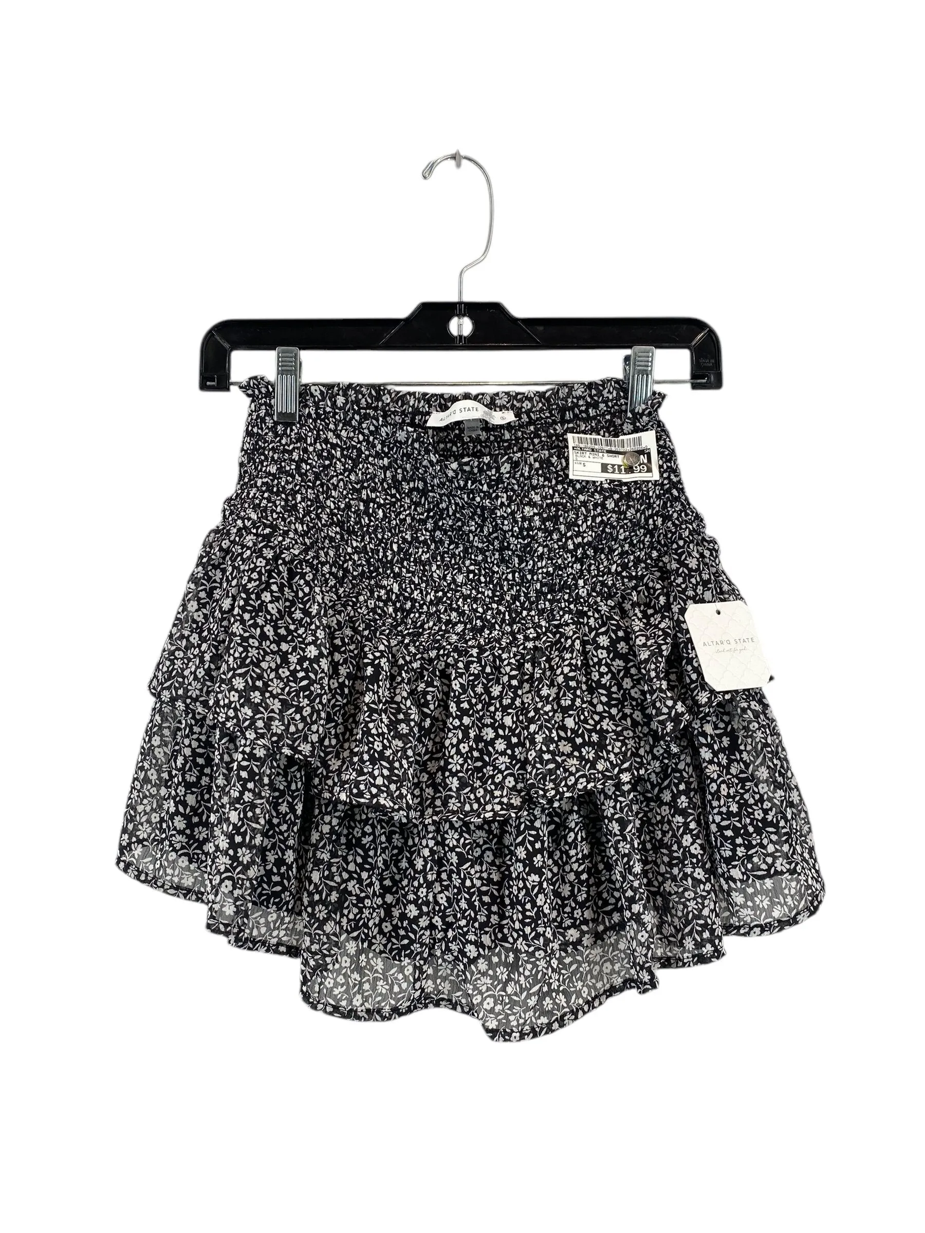Skirt Mini & Short By Altard State In Black & White, Size: S