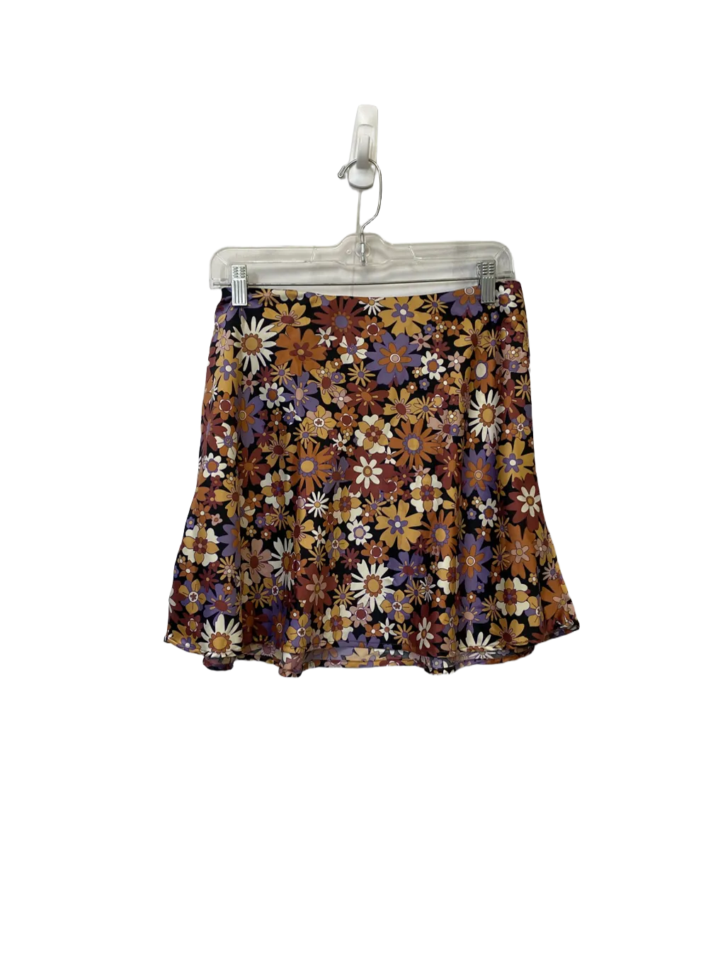 Skirt Mini & Short By Clothes Mentor  Size: L