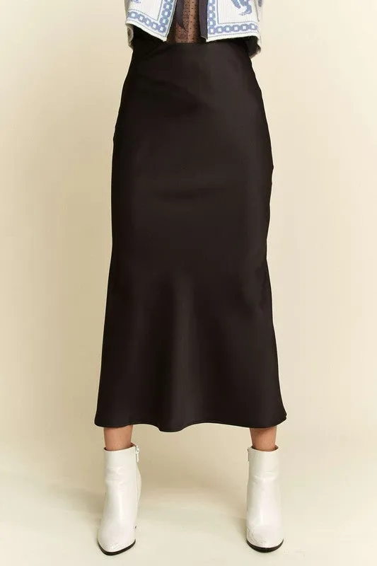 Sleek Midi Length Versatile Casual Wear Skirt