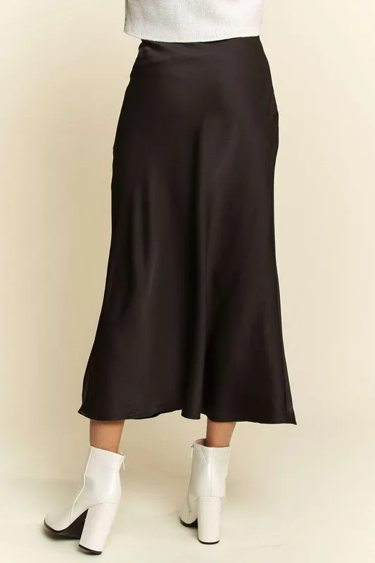 Sleek Midi Length Versatile Casual Wear Skirt