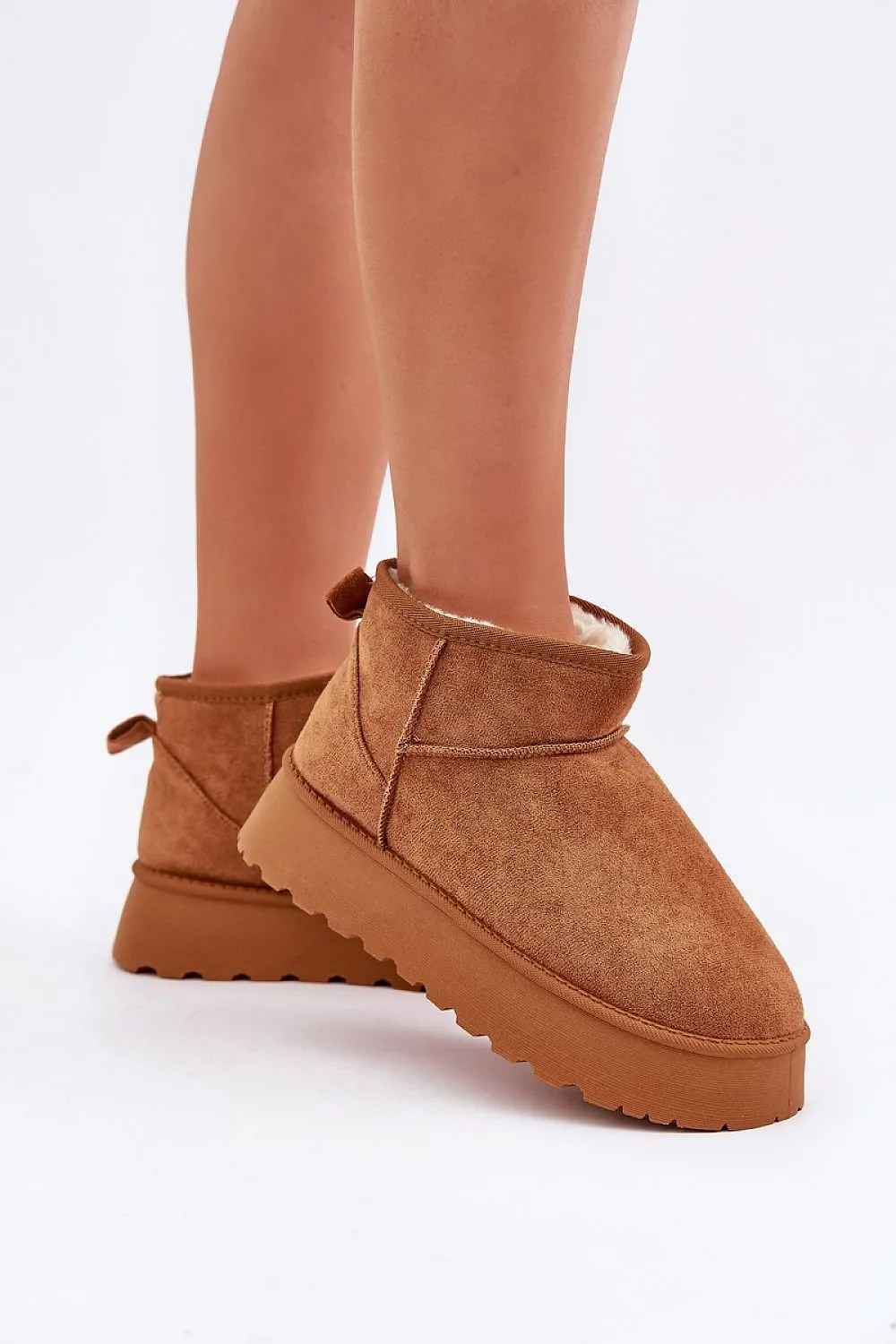 Snow boots