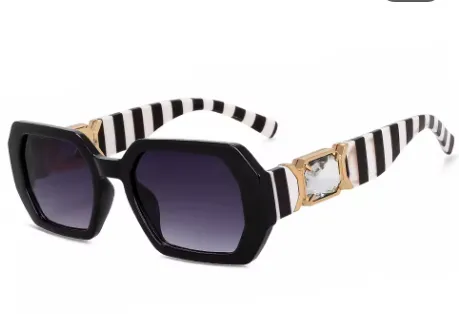 Square Sunglasses w/ Crystal Gem