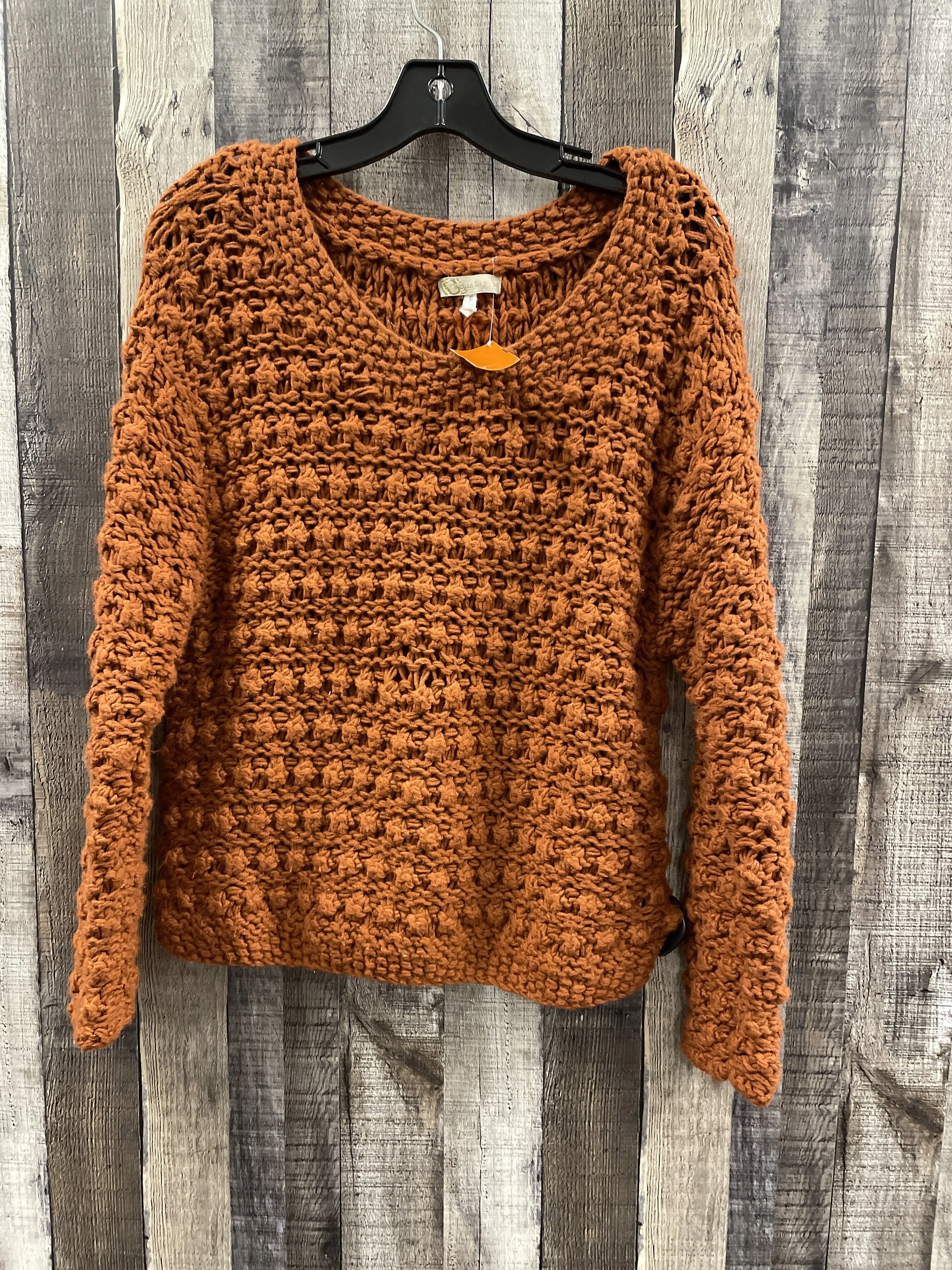 Sweater By Cme  Size: S