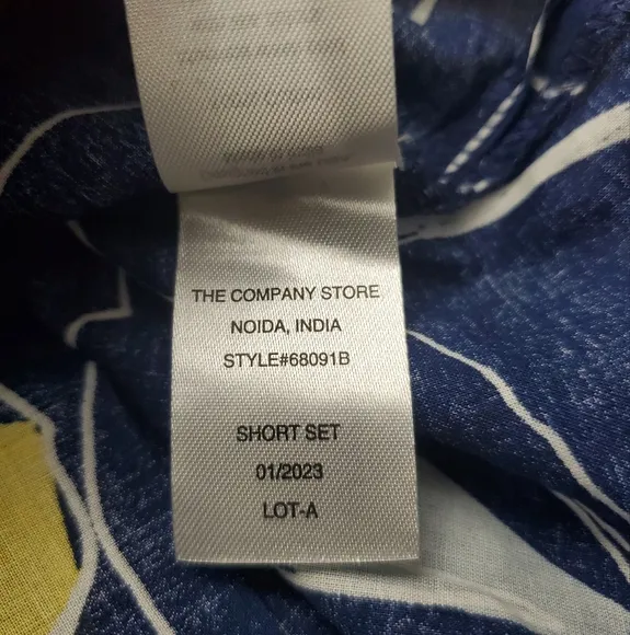 The Company Store Voile Pop Tulip Short Set. NEW!