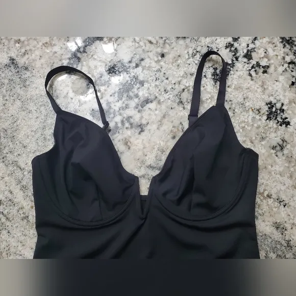 The Popilush Deep-V Neck Low-Back Shapewear Thong Bodysuit. NEW!