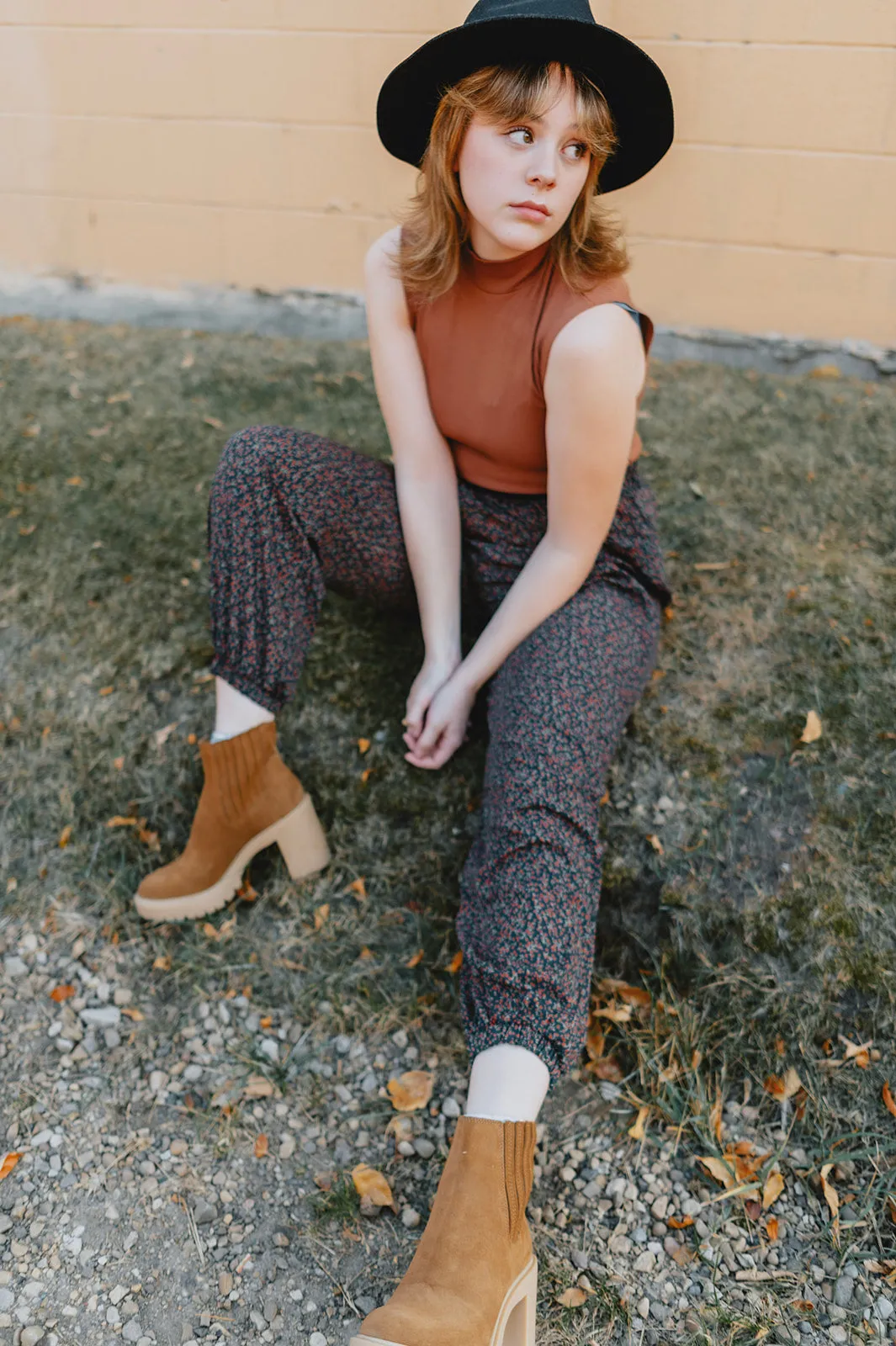 The Roman Trousers - Forest Green Floral