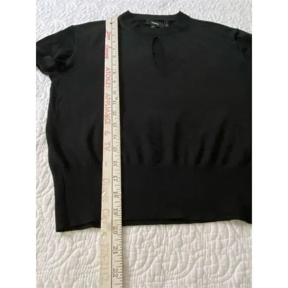 Theory Women's Keyhole Long-Sleeved Black Pullover Sweater Size P Petites​