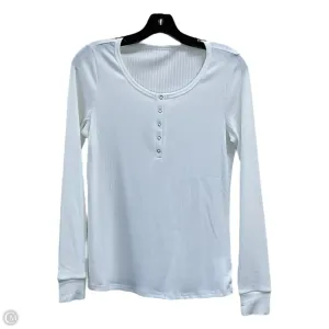 Top Long Sleeve By Clothes Mentor In White, Size: M