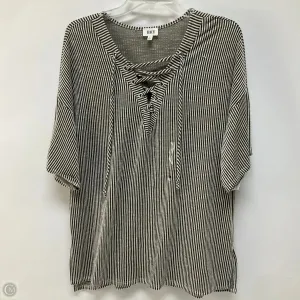 Top Short Sleeve By Bke In Green, Size: L