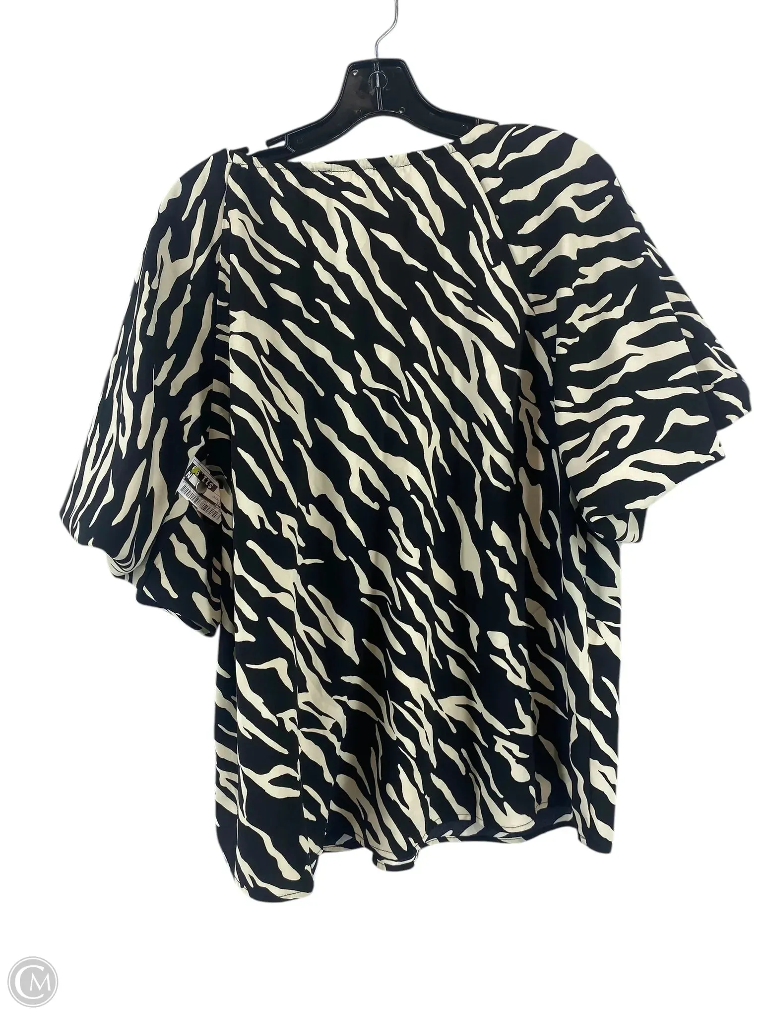 Top Short Sleeve By Entro  Size: M