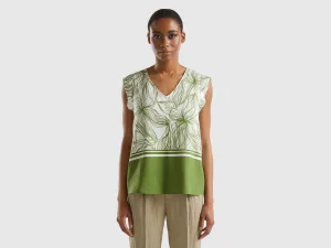 V-Neck Printed Top