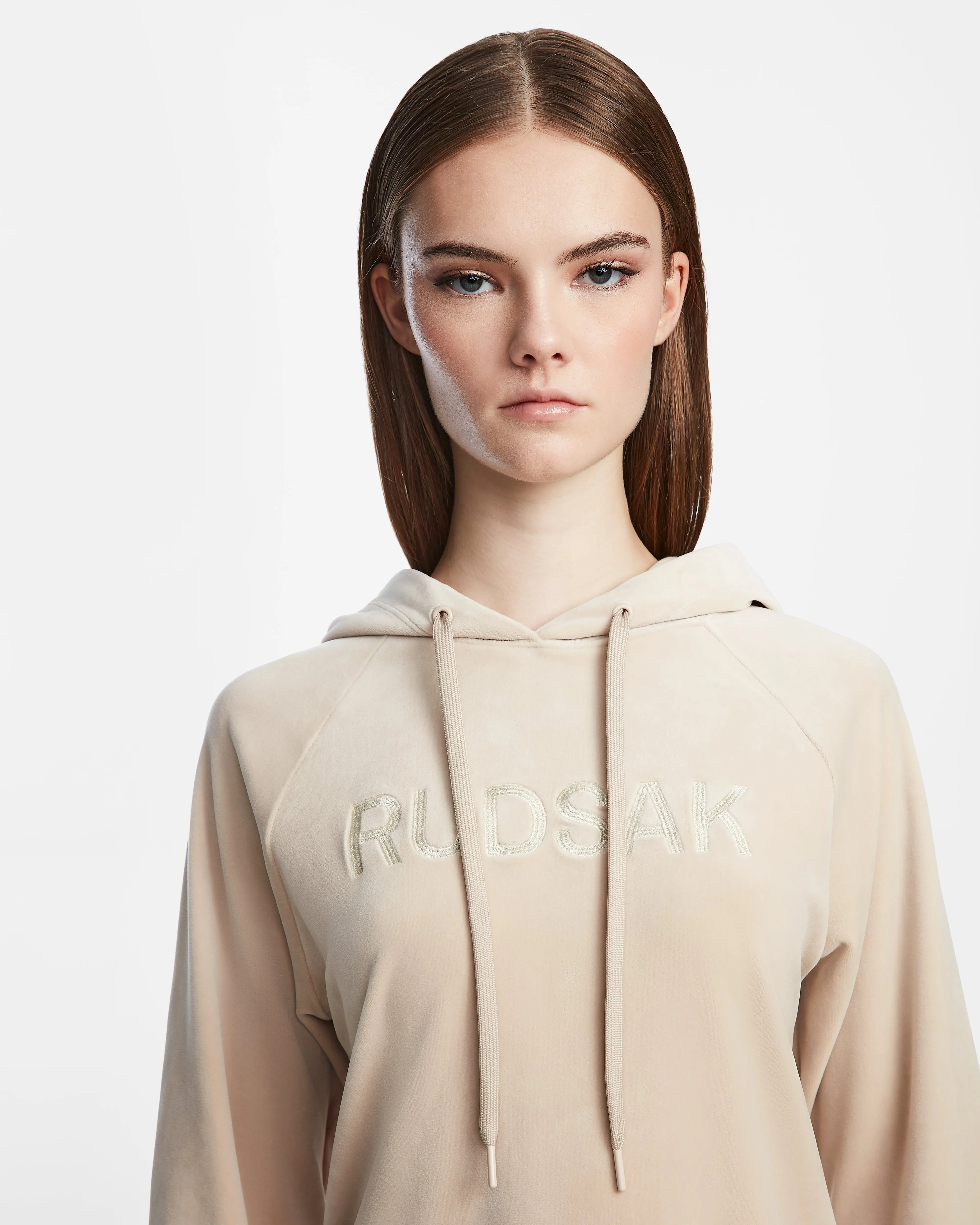 VALERIA - L523500 Cream