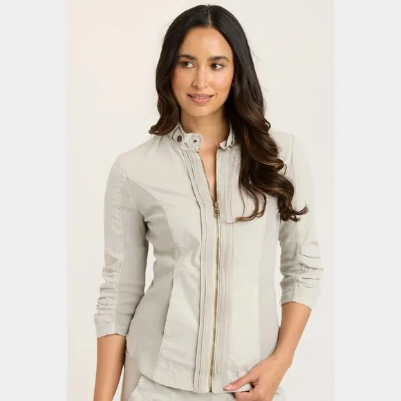 Wearables Women's Janet Jacket in Whitecap Pigment Medium