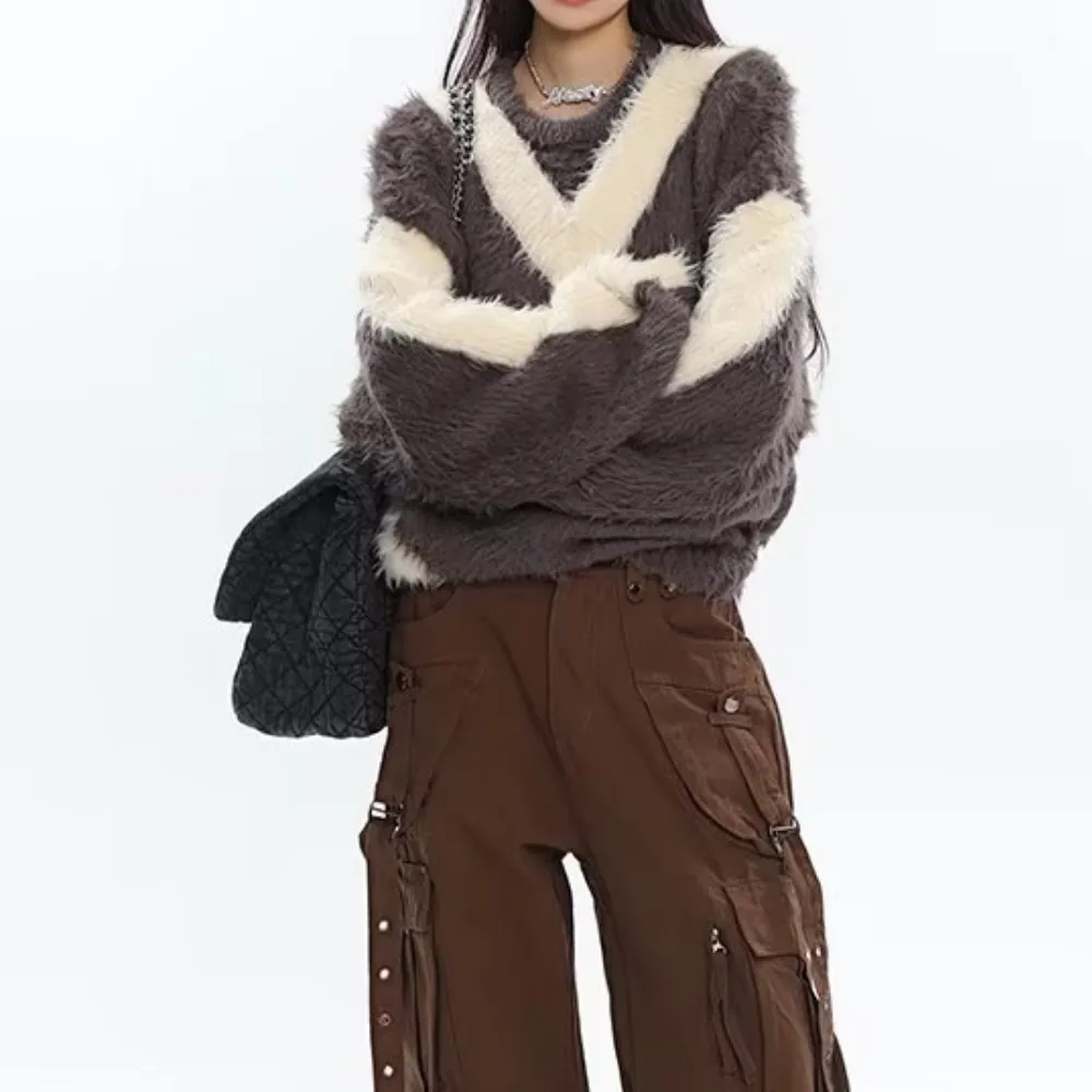 Women's Contrast V Neck Sweater