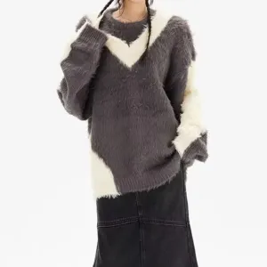 Women's Contrast V Neck Sweater