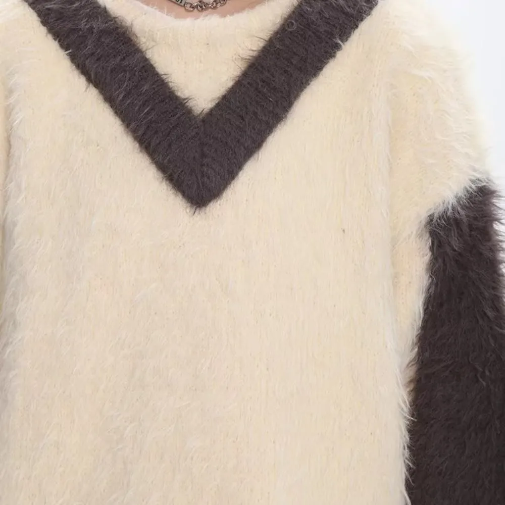 Women's Contrast V Neck Sweater