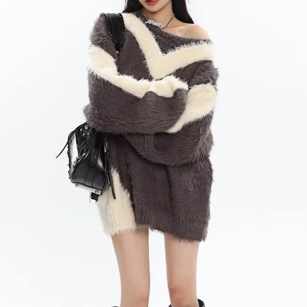 Women's Contrast V Neck Sweater