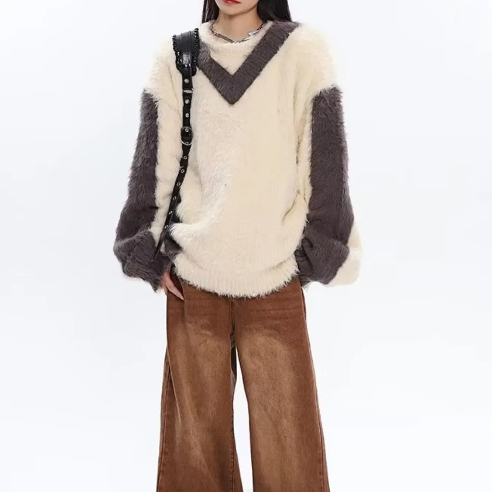 Women's Contrast V Neck Sweater