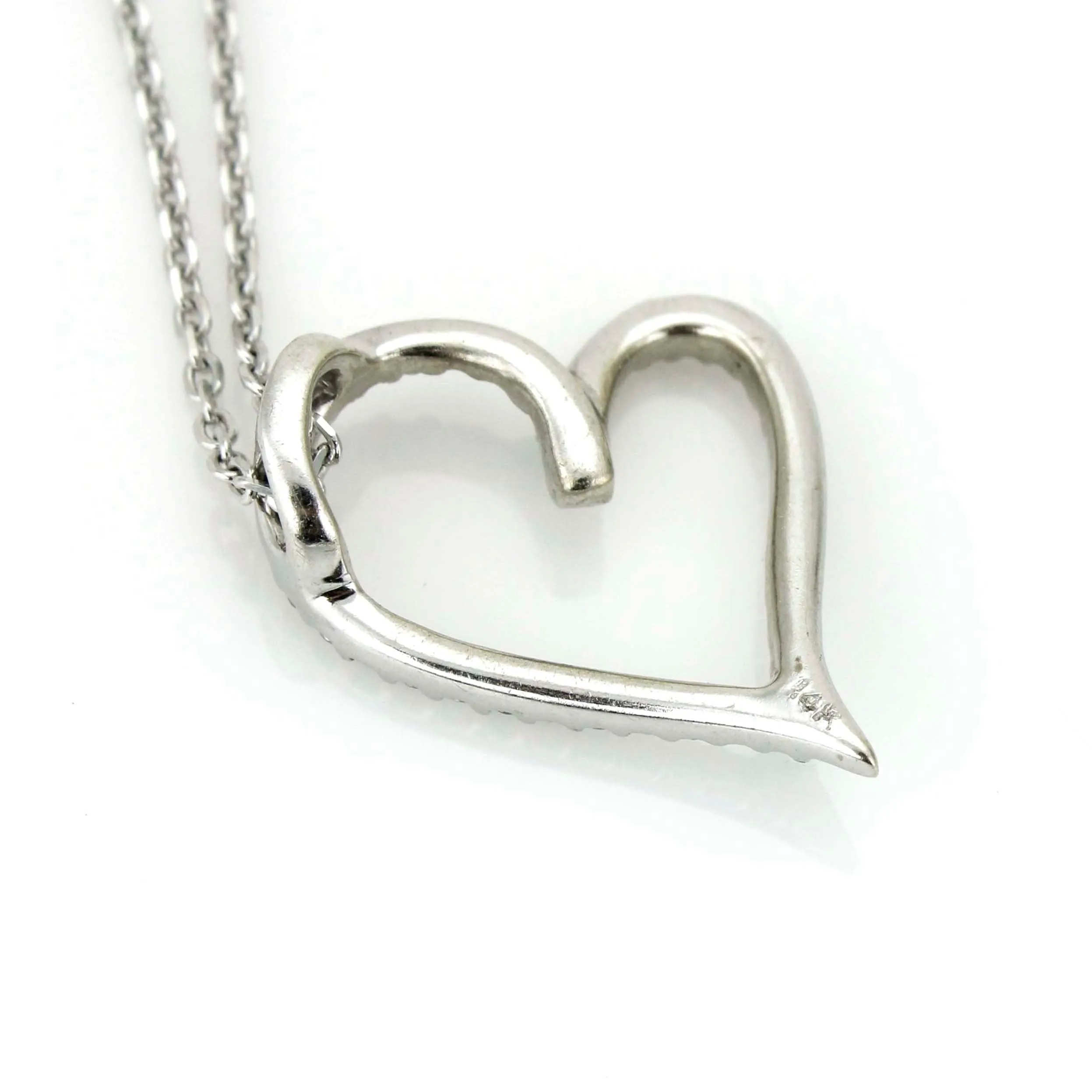 Women's Diamond Heart Pendant Necklace in 14k White Gold