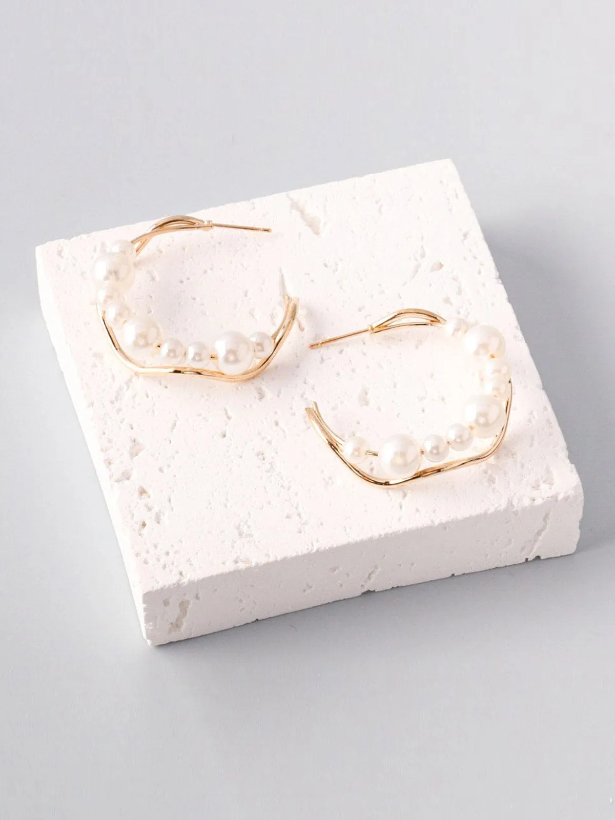 WOMEN'S FASHION GOLD PEARL EARRINGS