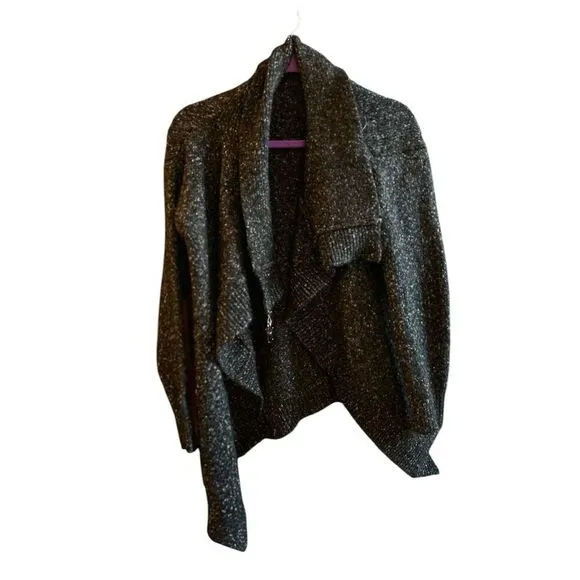 Women's Gray Knit Cardigan Sweater M Unique Clasp Casual