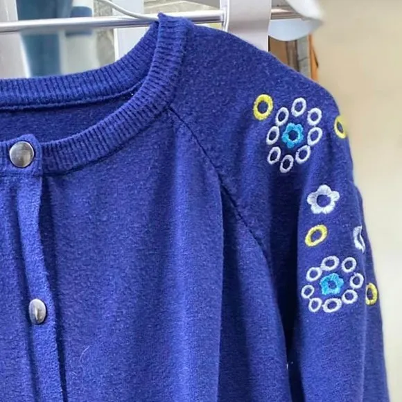 Women's Round Neck Long-Sleeved Soft Knit Floral Cardigan