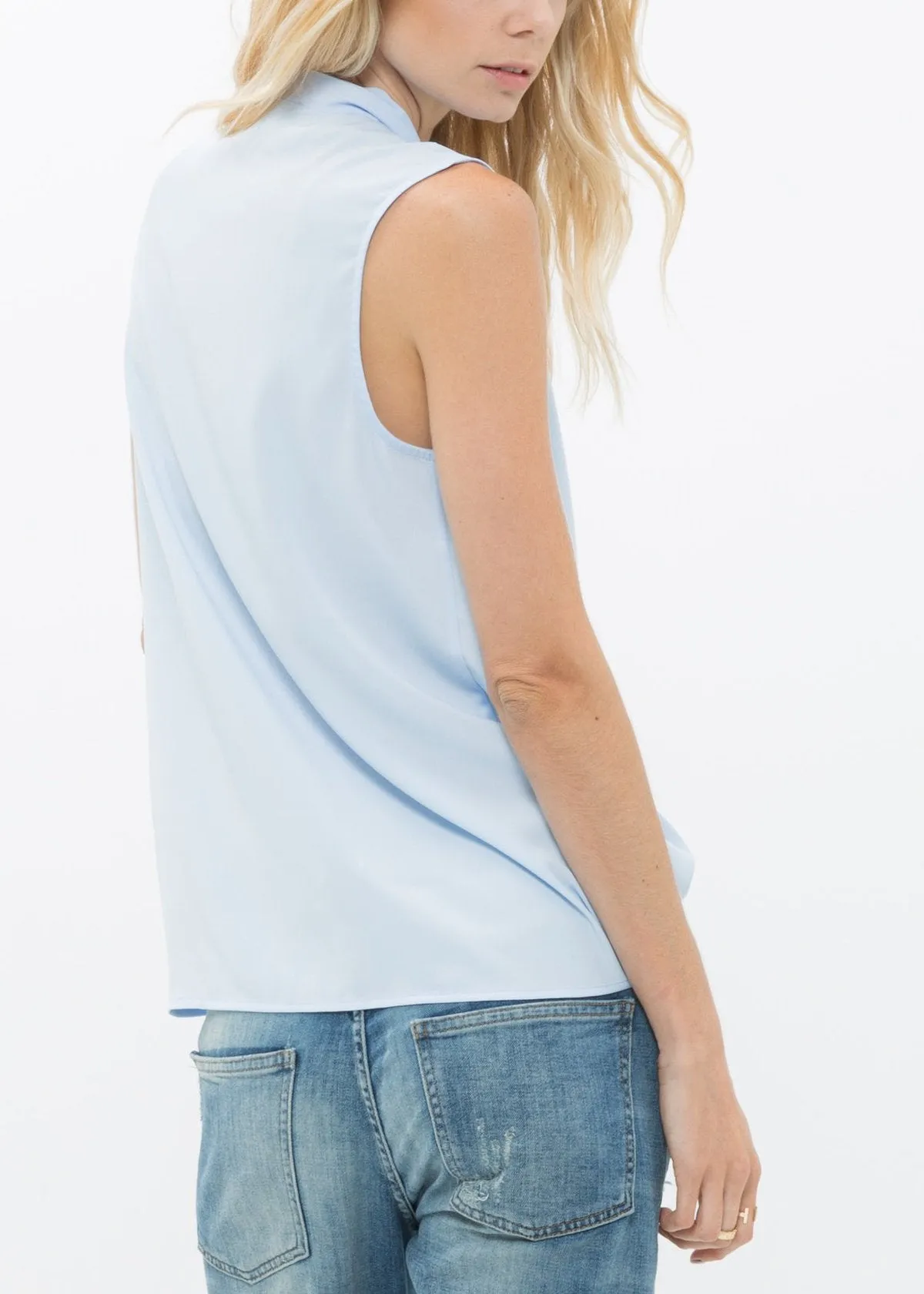 Women's Sophisticated V Top In Cloud Blue