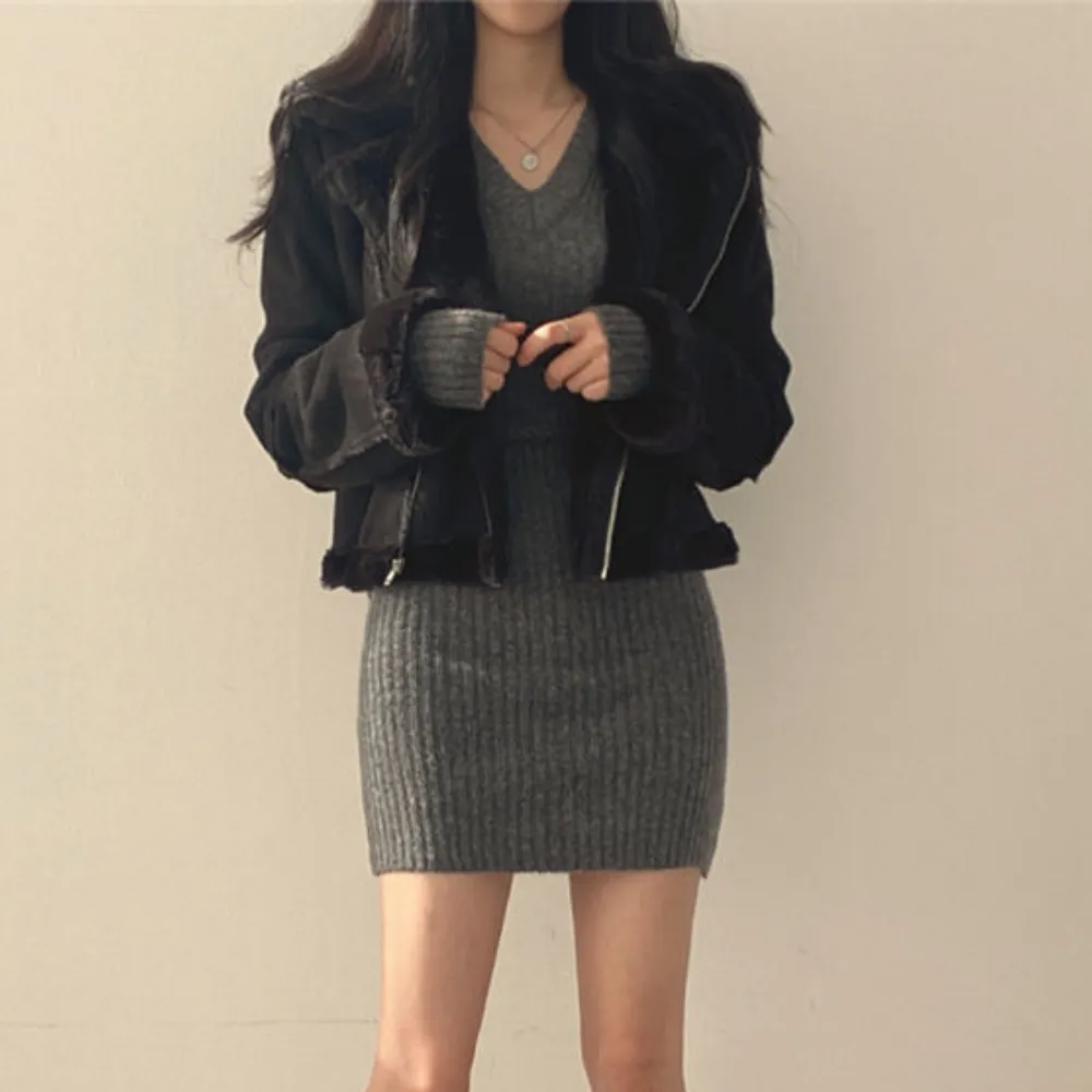 Women's V-Neck Hip Cover Knit Dress