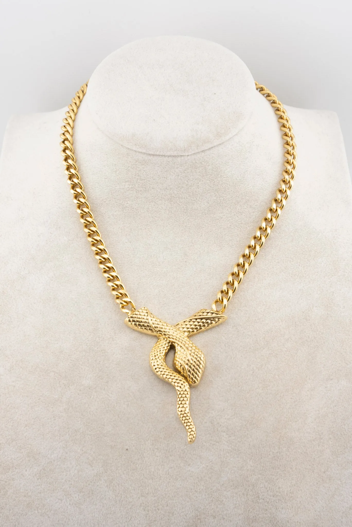 YOCHI Snake Necklace